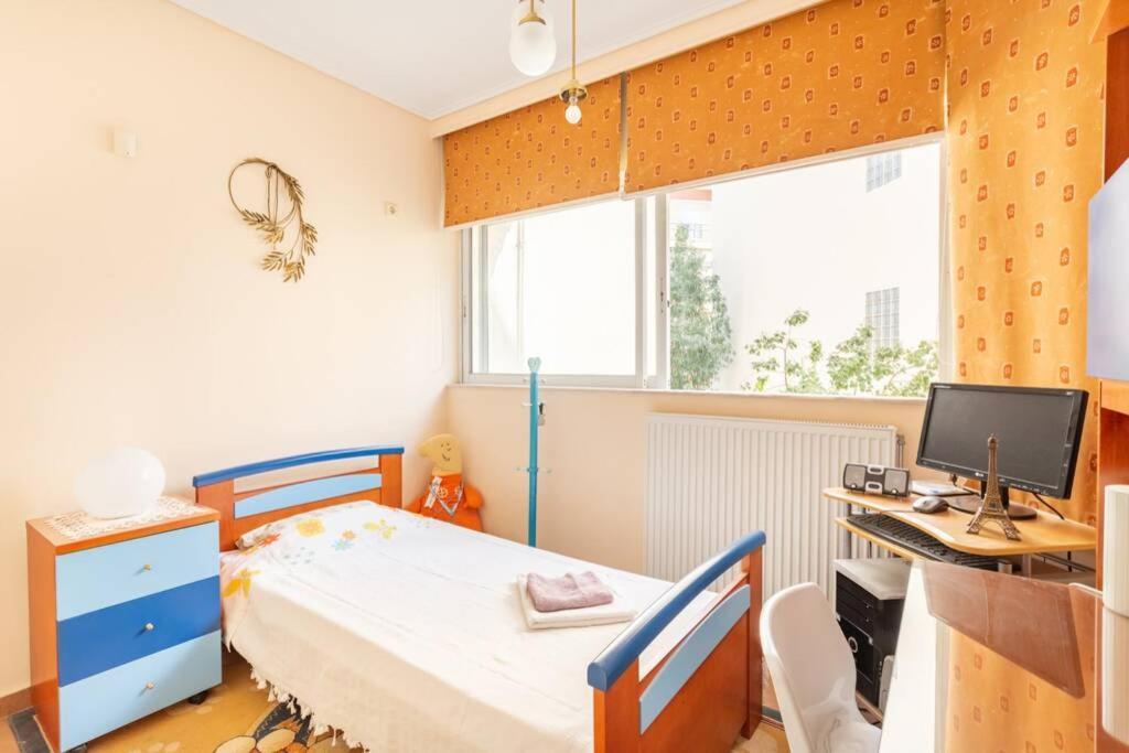 Two Bedroom Near Alimos Marina ! *